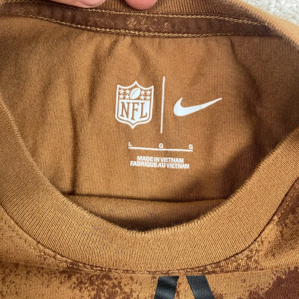 Nike Mens Large Dallas Cowboys T-Shirt Brown Salute to Service Bleach Wash Star - Picture 3 of 9